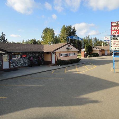 Airport Inn Quesnel Zewnętrze zdjęcie